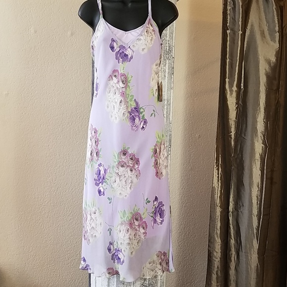 Betsey Johnson New York Gorgeous Lined Lavender - Picture 1 of 6